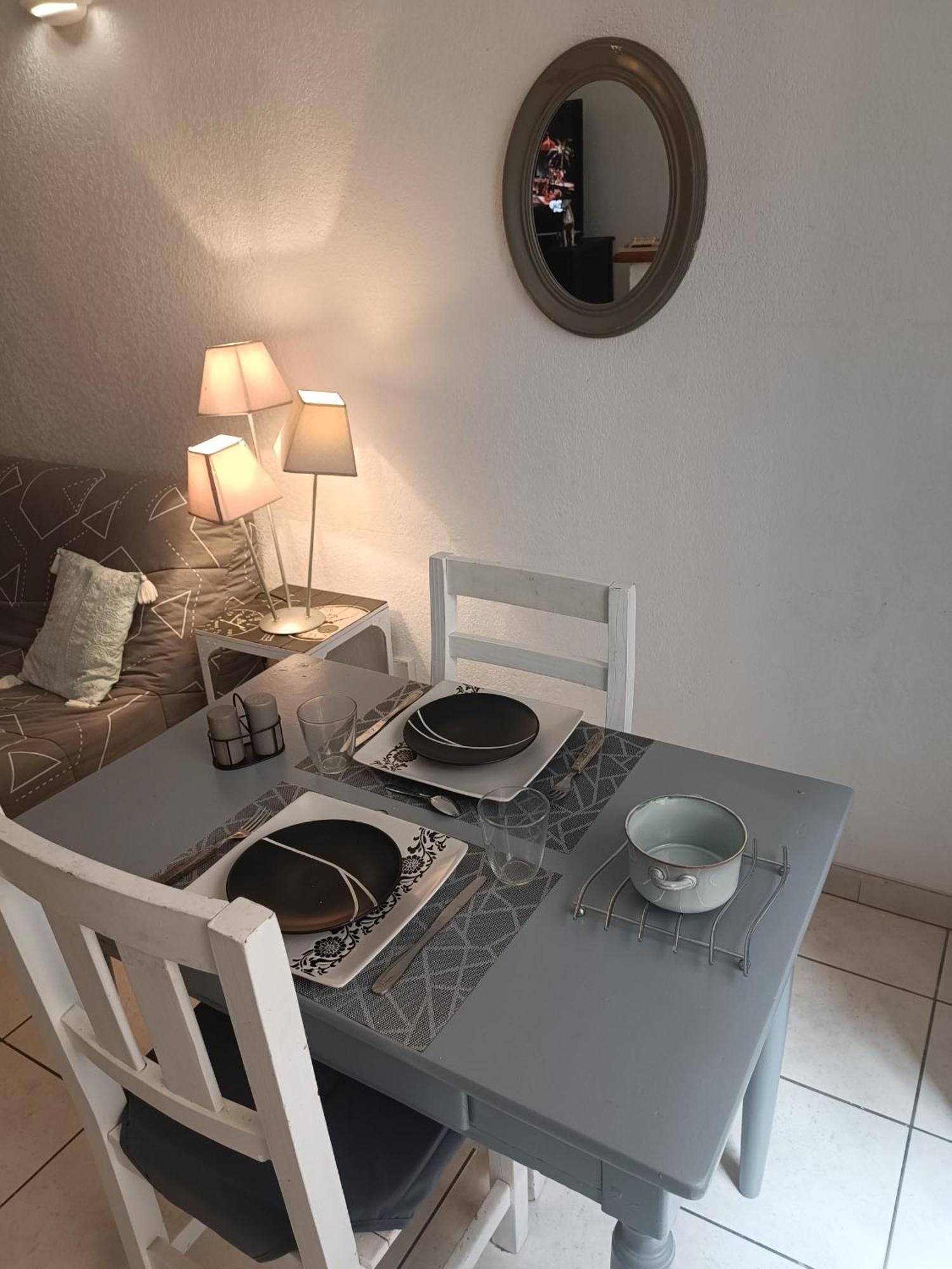 Grand Studio Meuble Chez Coco 伊泽尔河畔的罗曼 外观 照片
